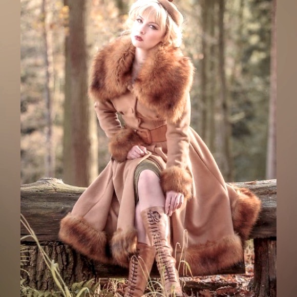 Collectif Jackets & Blazers - Collectif Vintage Style Pearl Coat Long luxurious Wool Glamour PinUp Winter Coat